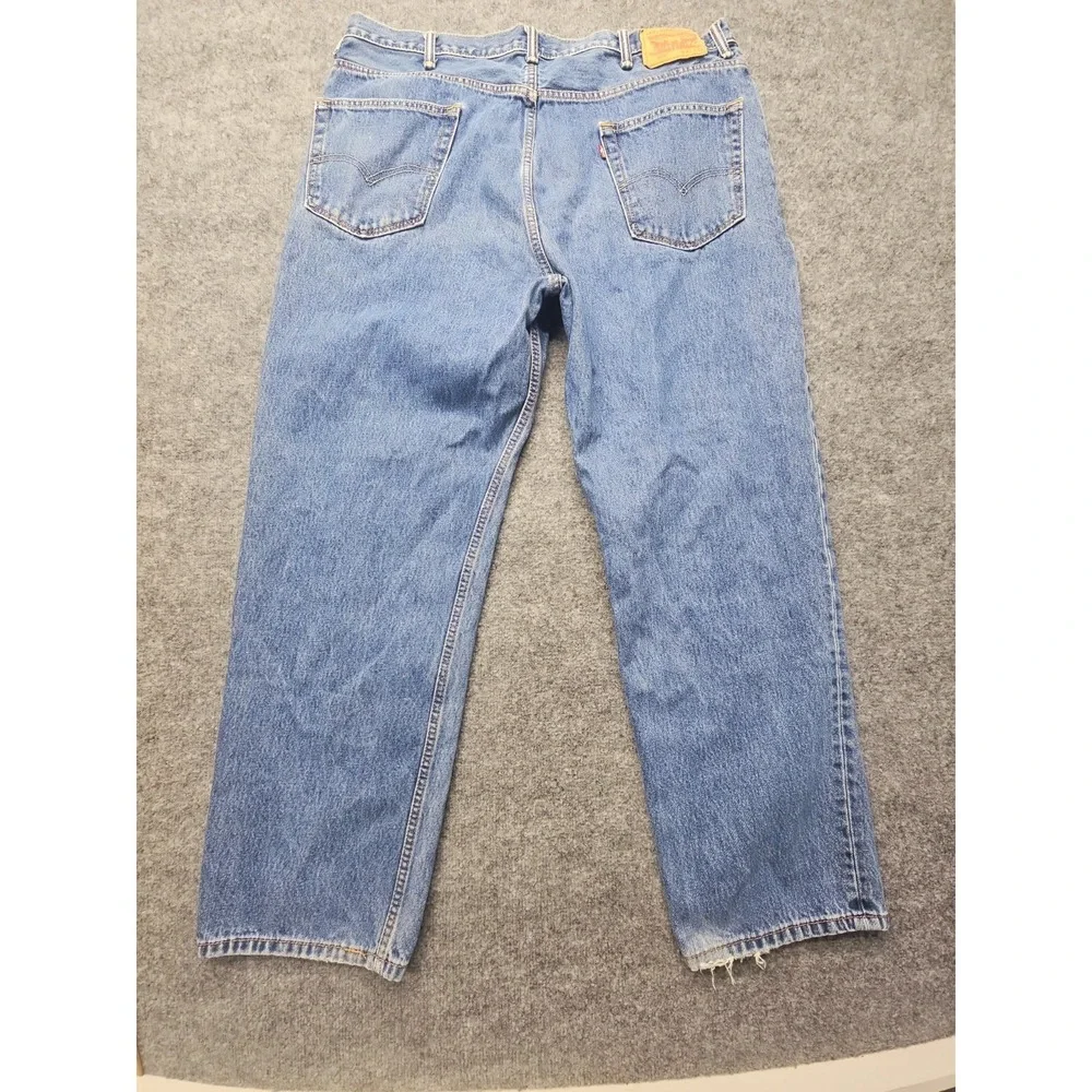 Levis 550 Jeans Men 42x32 (40x31) Straight Leg Medium Wash